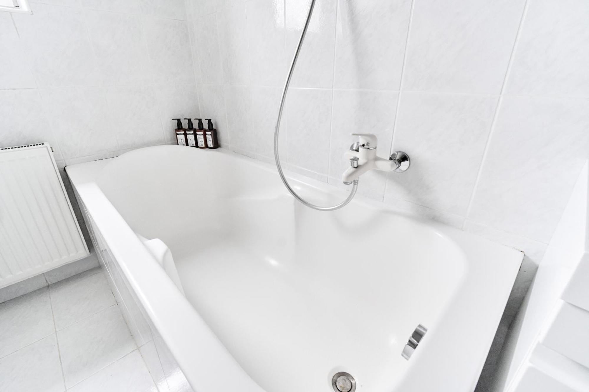Matic Spacious Modern Apartment ليوبليانا المظهر الخارجي الصورة