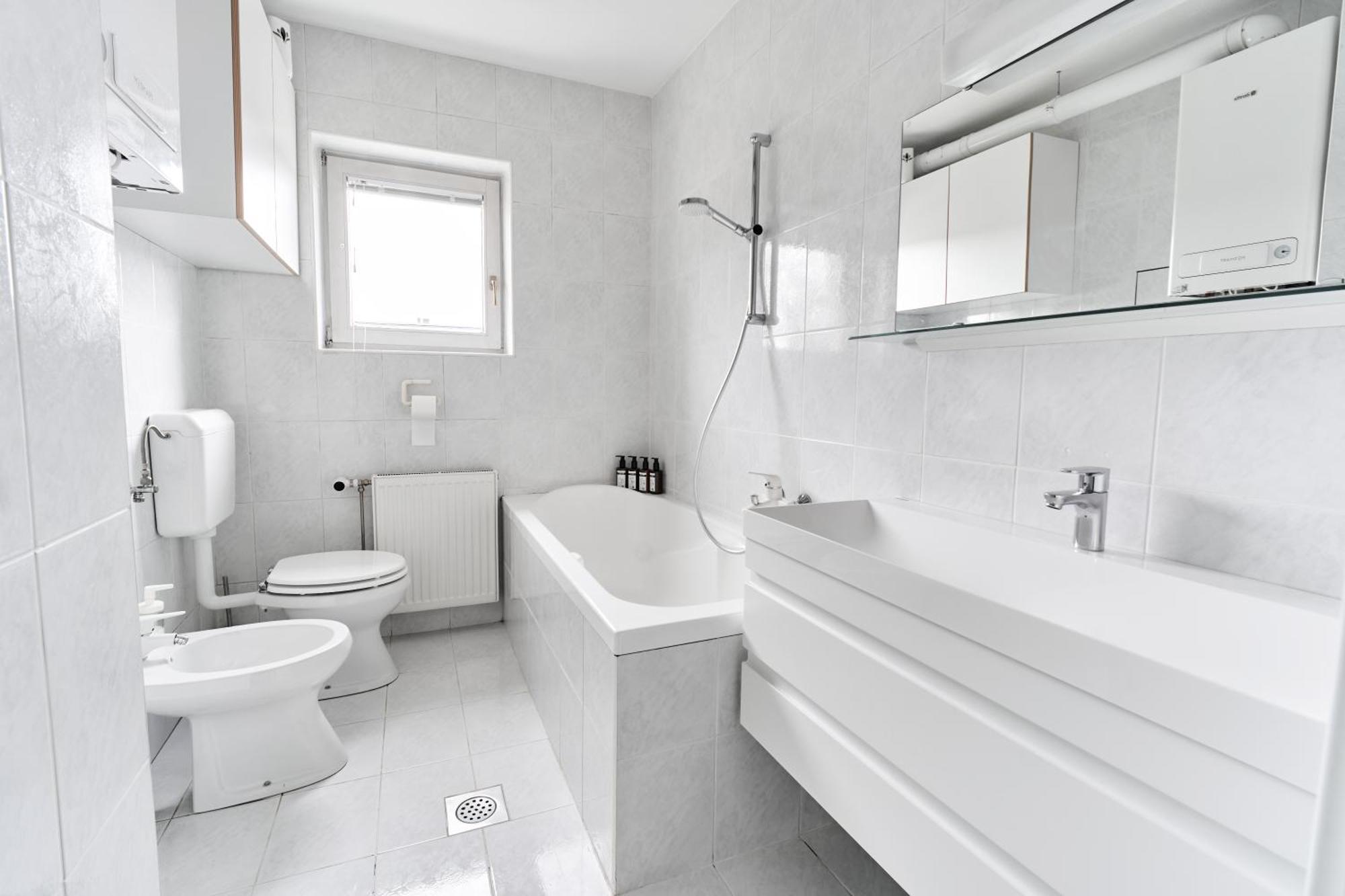 Matic Spacious Modern Apartment ليوبليانا المظهر الخارجي الصورة